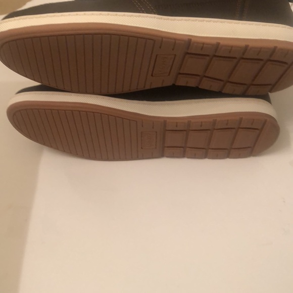 Levi’s Hi Top  Brown Casual Sneaker - Picture 4 of 4